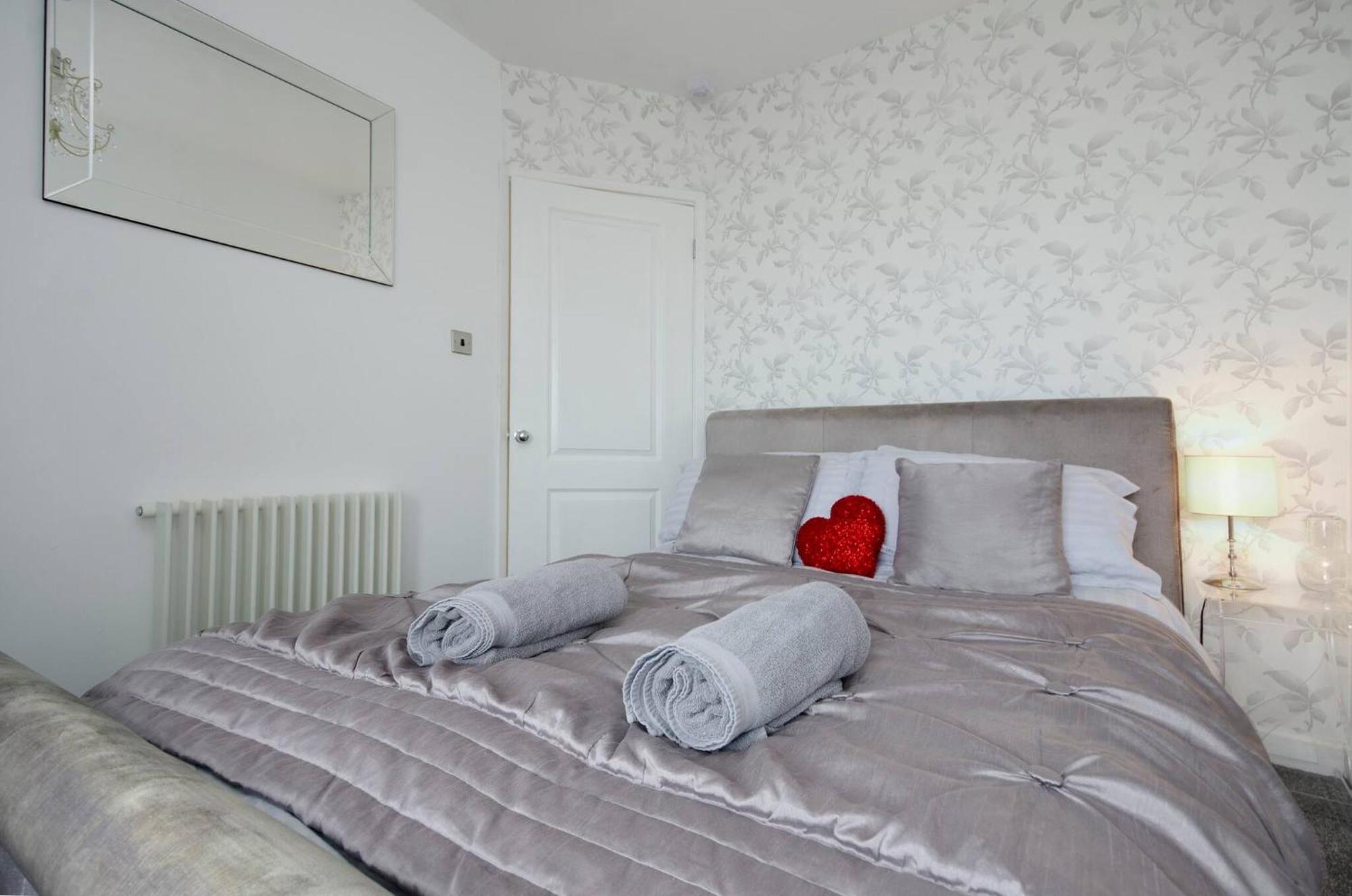 Seaview Regency Apartment With Private Parking Hove Exteriér fotografie